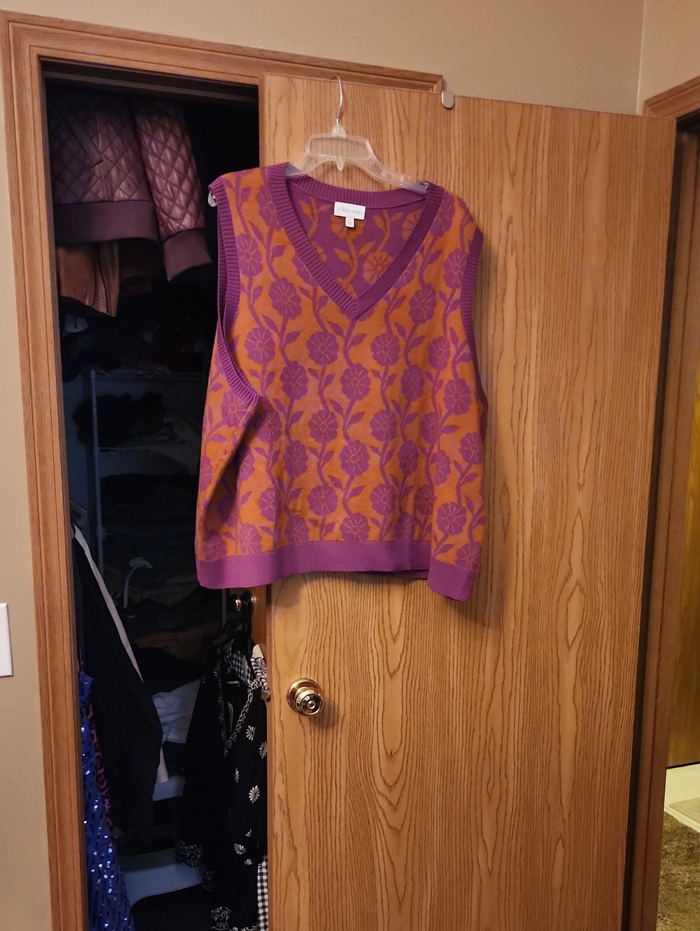 Floral V-Neck Sweater Vest in Purple and Orange